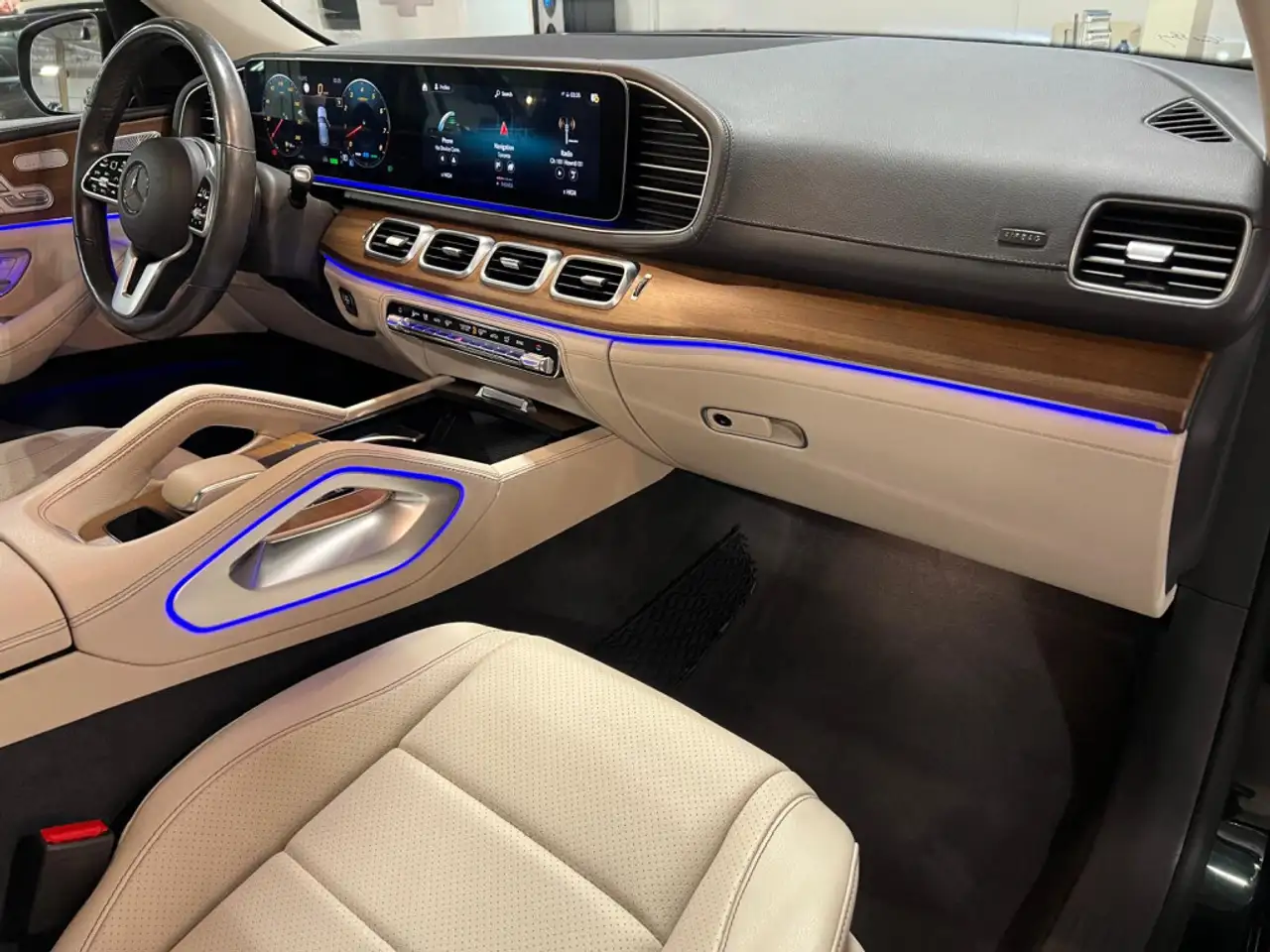 Mercedes-Benz GLE снимка Mercedes-Benz GLE