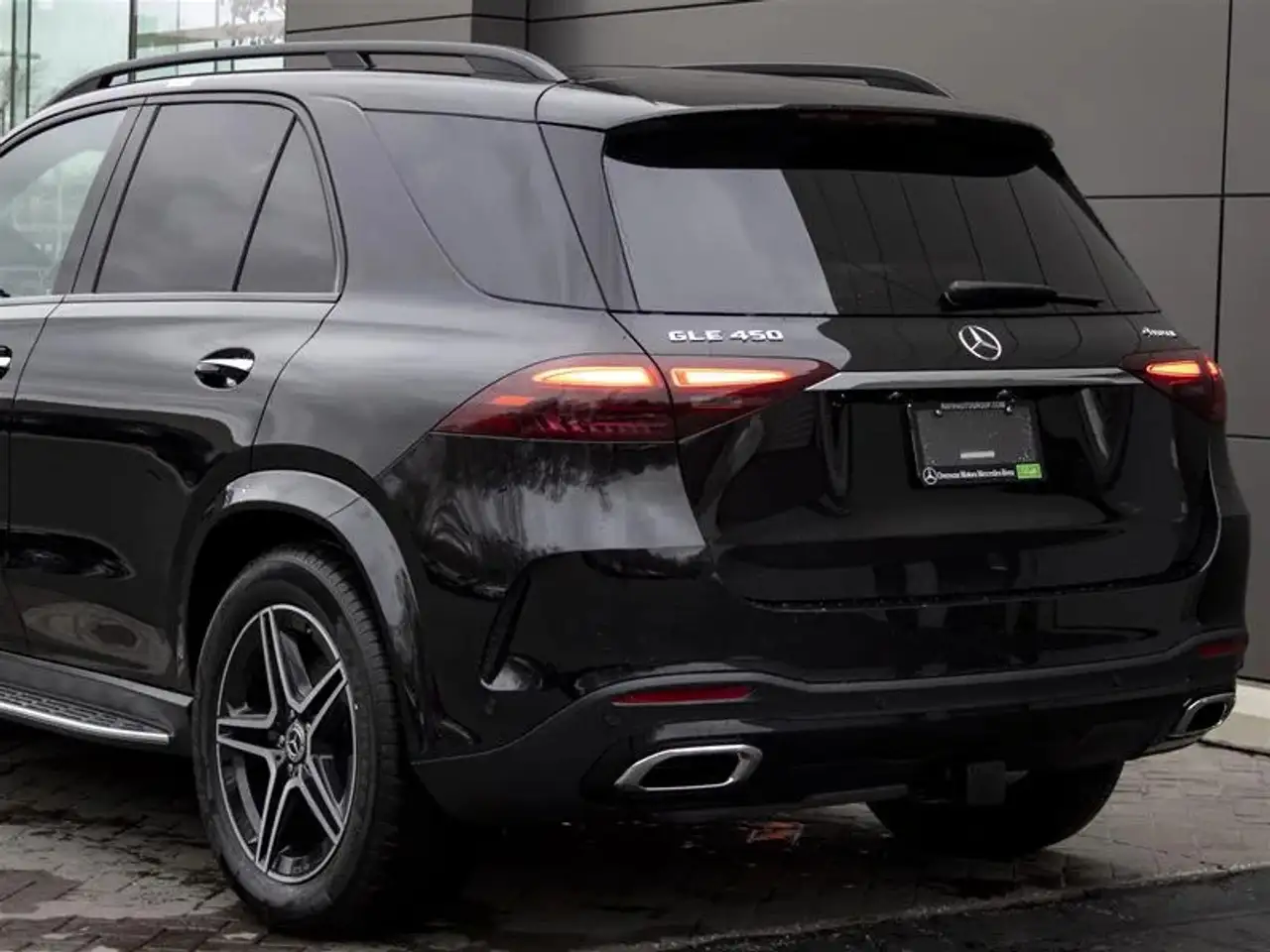 Mercedes-Benz GLE снимка Mercedes-Benz GLE