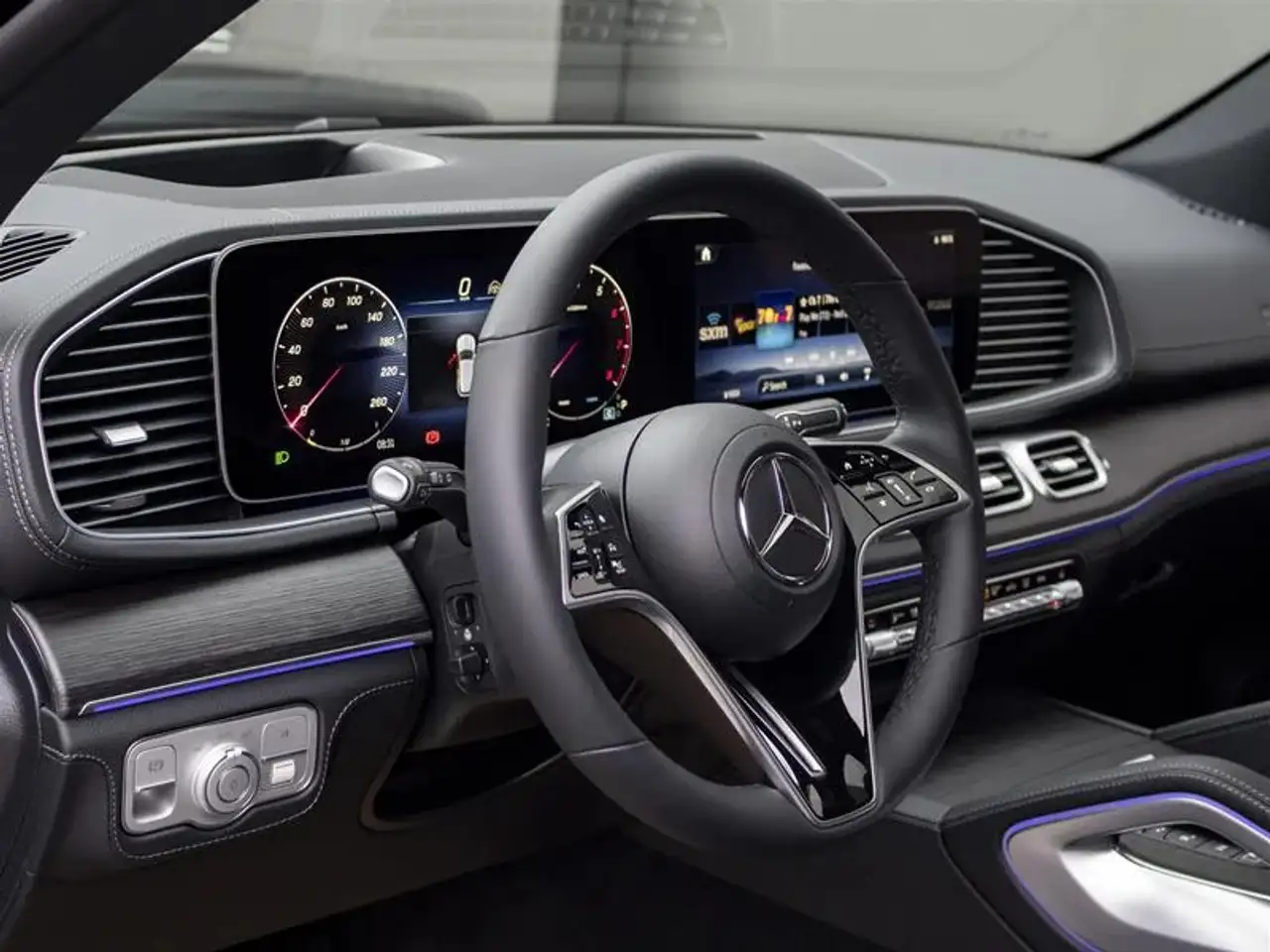Mercedes-Benz GLE снимка Mercedes-Benz GLE