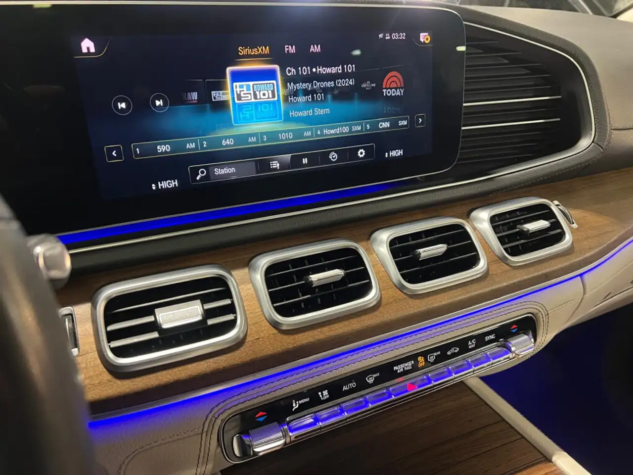 Mercedes-Benz GLE снимка Mercedes-Benz GLE