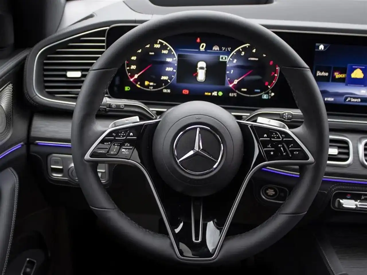 Mercedes-Benz GLE снимка Mercedes-Benz GLE