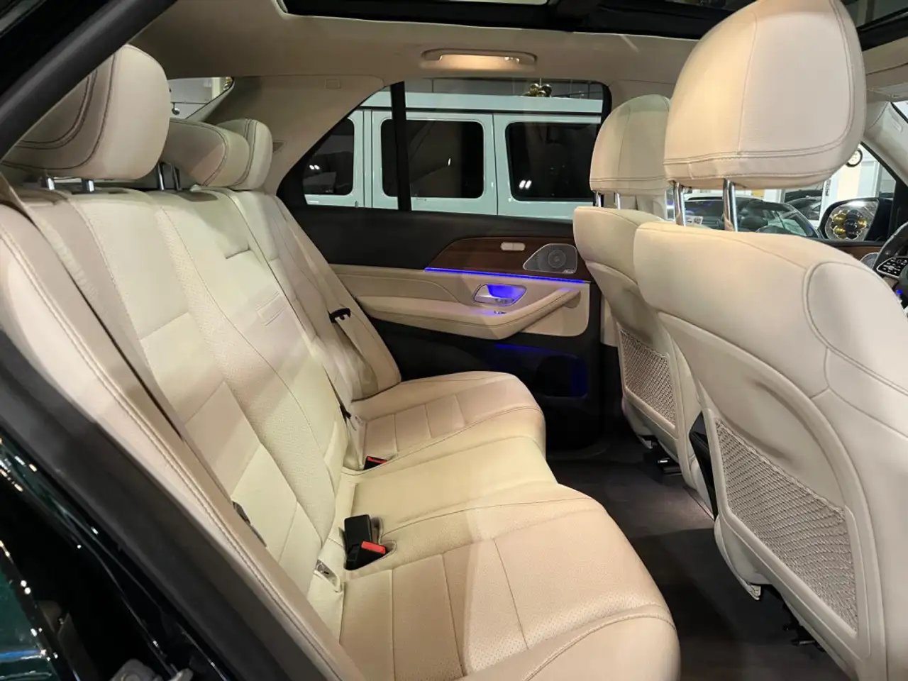 Mercedes-Benz GLE снимка Mercedes-Benz GLE