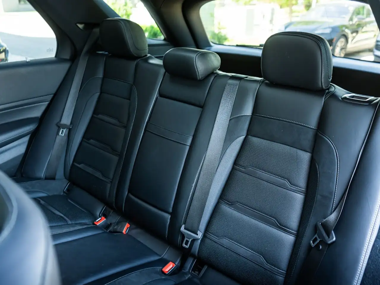 Mercedes-Benz GLE photo Mercedes-Benz GLE