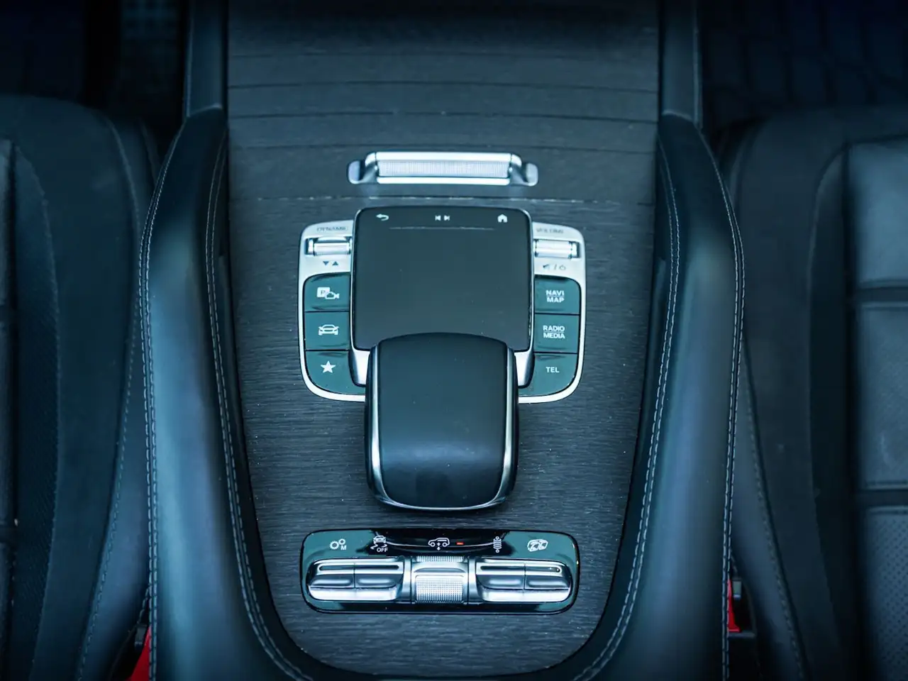 Mercedes-Benz GLE photo Mercedes-Benz GLE