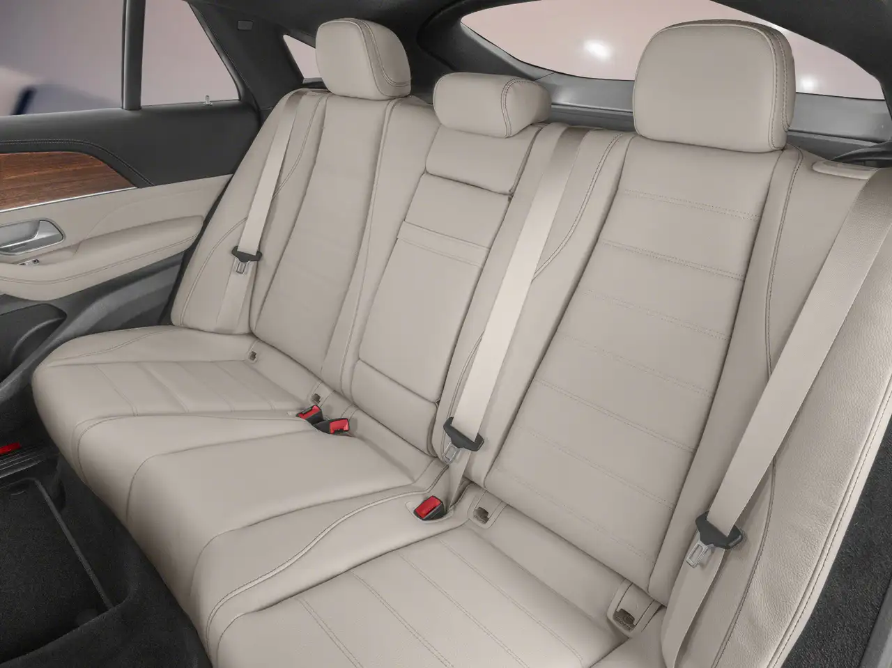Mercedes-Benz GLE снимка Mercedes-Benz GLE