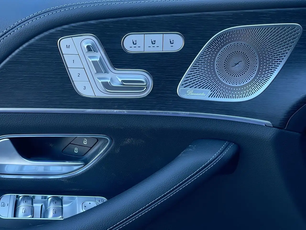 Mercedes-Benz GLE снимка Mercedes-Benz GLE