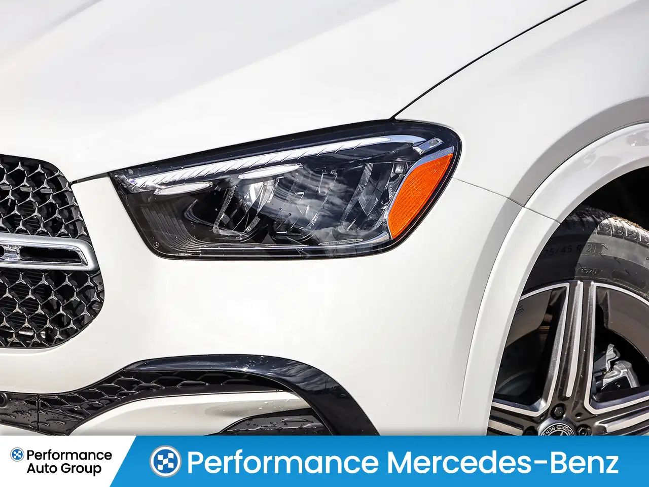 Mercedes-Benz GLE снимка Mercedes-Benz GLE