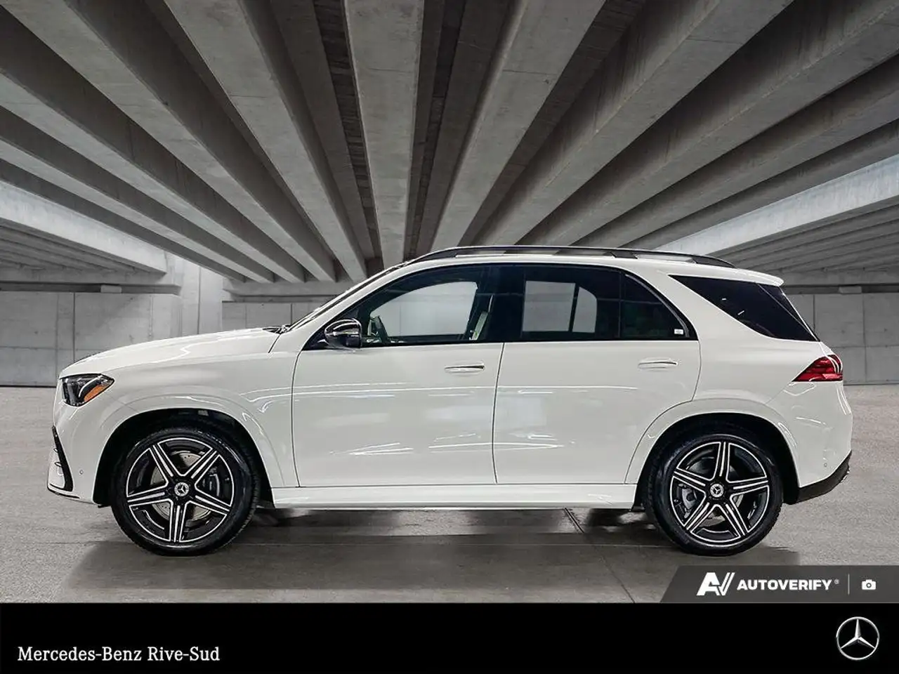 Mercedes-Benz GLE снимка Mercedes-Benz GLE