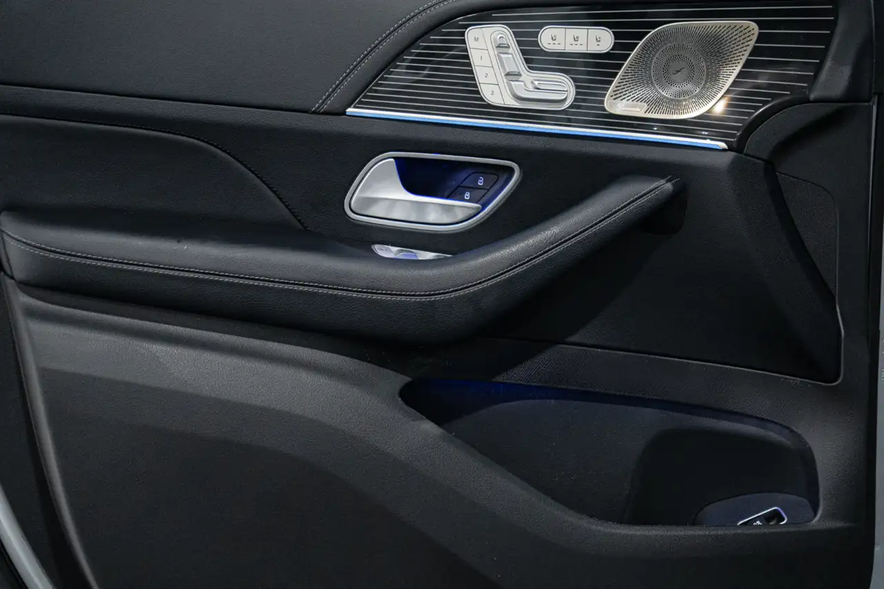 Mercedes-Benz GLE снимка Mercedes-Benz GLE