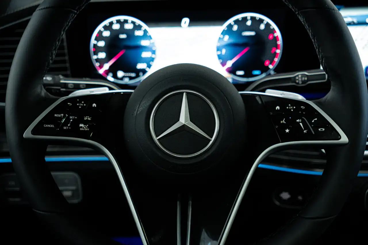 Mercedes-Benz GLE снимка Mercedes-Benz GLE