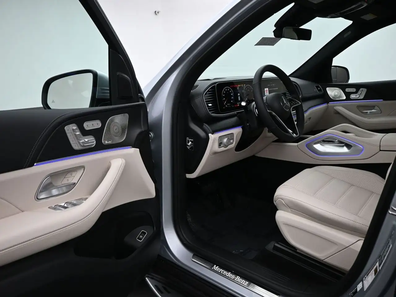 Mercedes-Benz GLE снимка Mercedes-Benz GLE