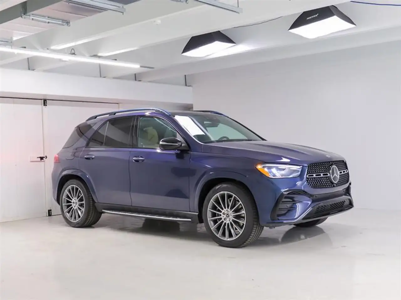 Mercedes-Benz GLE снимка Mercedes-Benz GLE