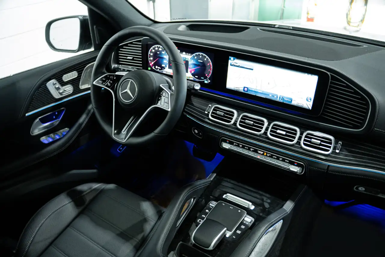 Mercedes-Benz GLE снимка Mercedes-Benz GLE