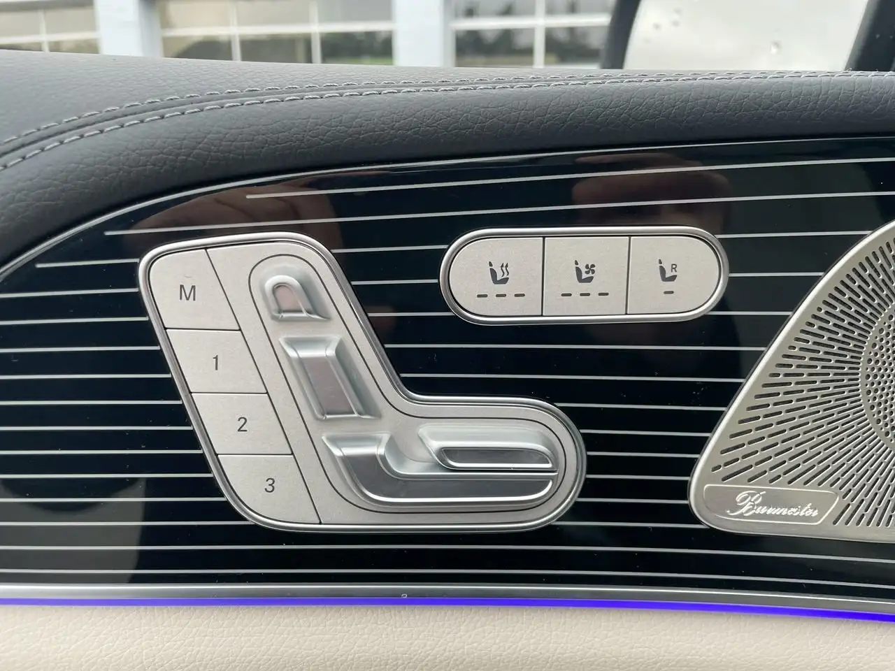 Mercedes-Benz GLE снимка Mercedes-Benz GLE