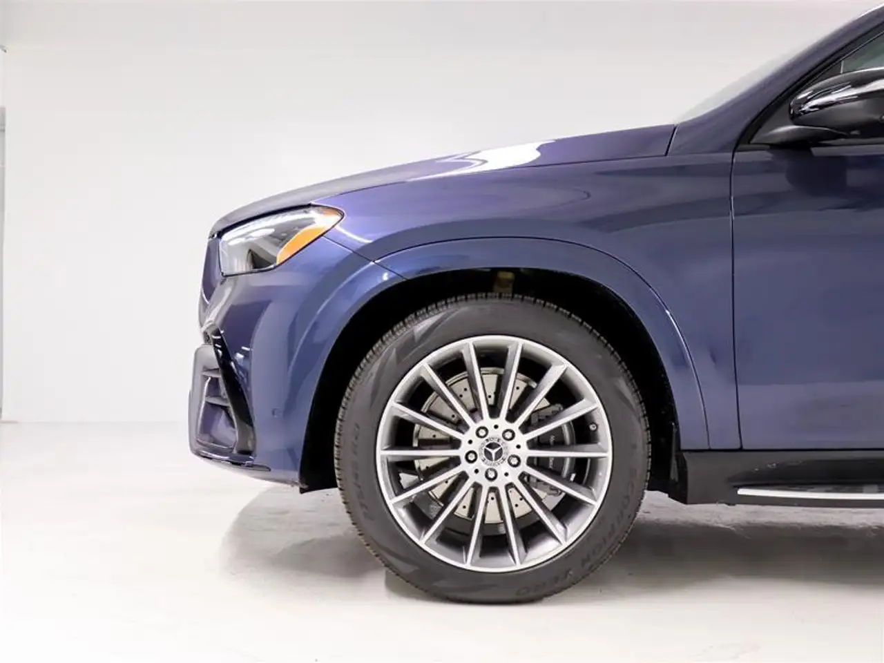 Mercedes-Benz GLE снимка Mercedes-Benz GLE