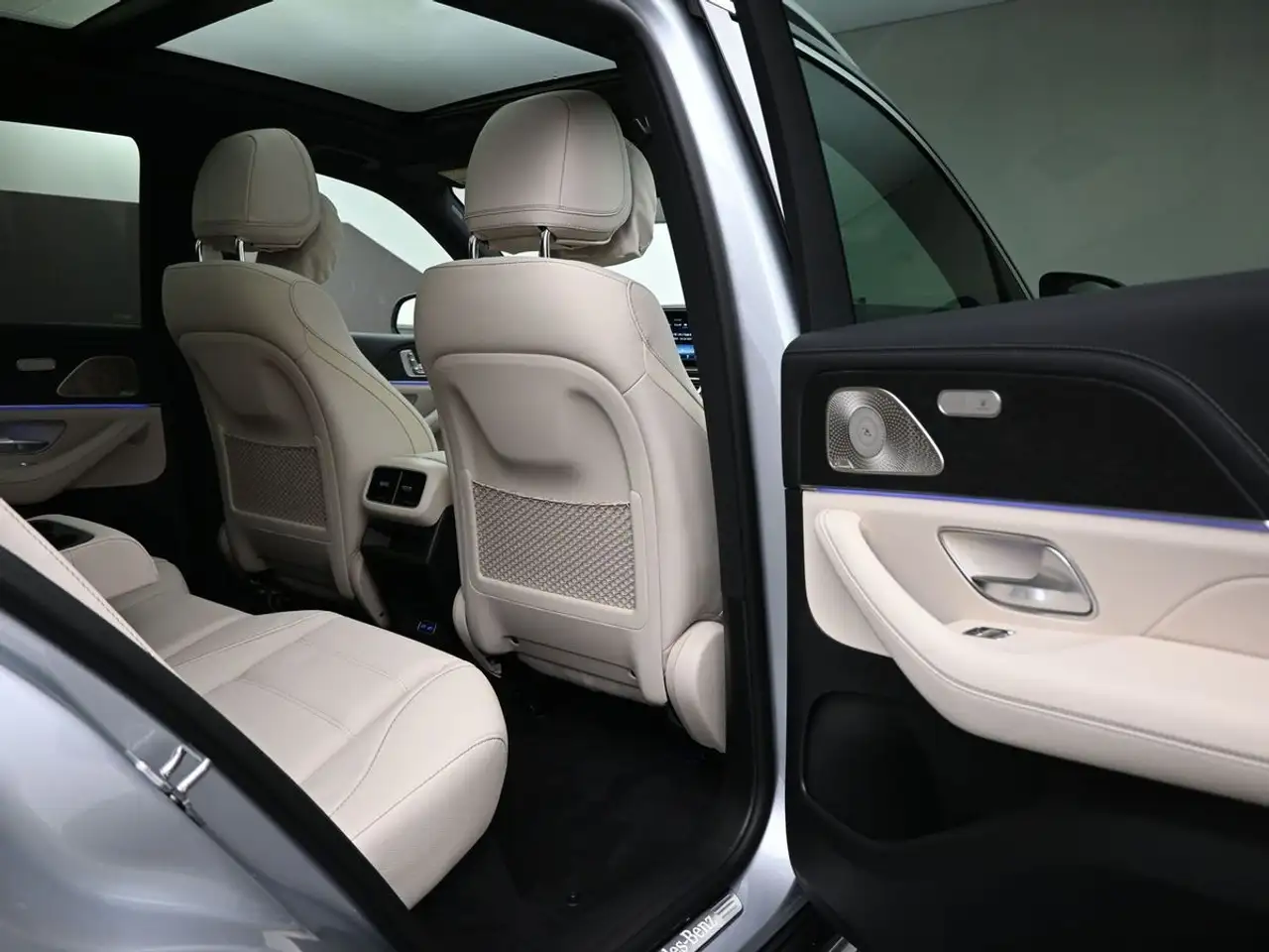 Mercedes-Benz GLE снимка Mercedes-Benz GLE