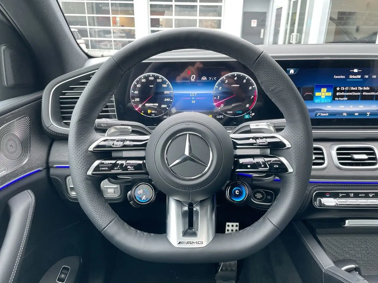 Mercedes-Benz GLE снимка Mercedes-Benz GLE