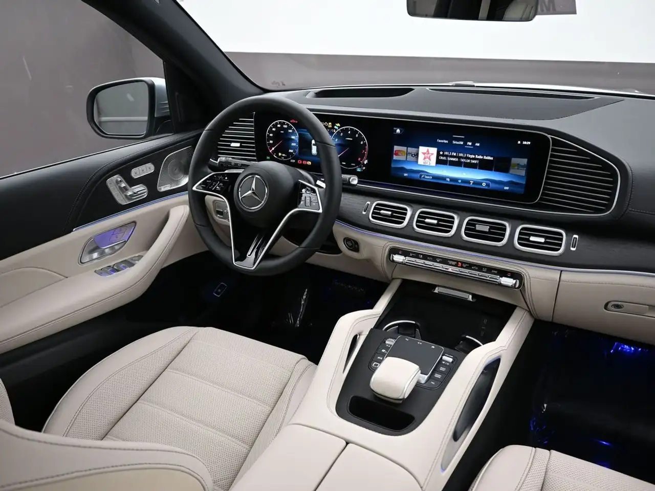 Mercedes-Benz GLE снимка Mercedes-Benz GLE