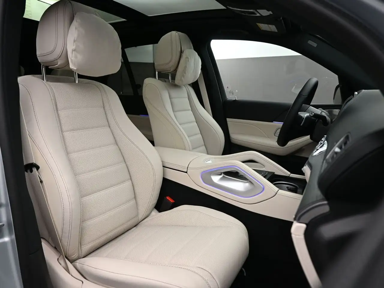 Mercedes-Benz GLE снимка Mercedes-Benz GLE