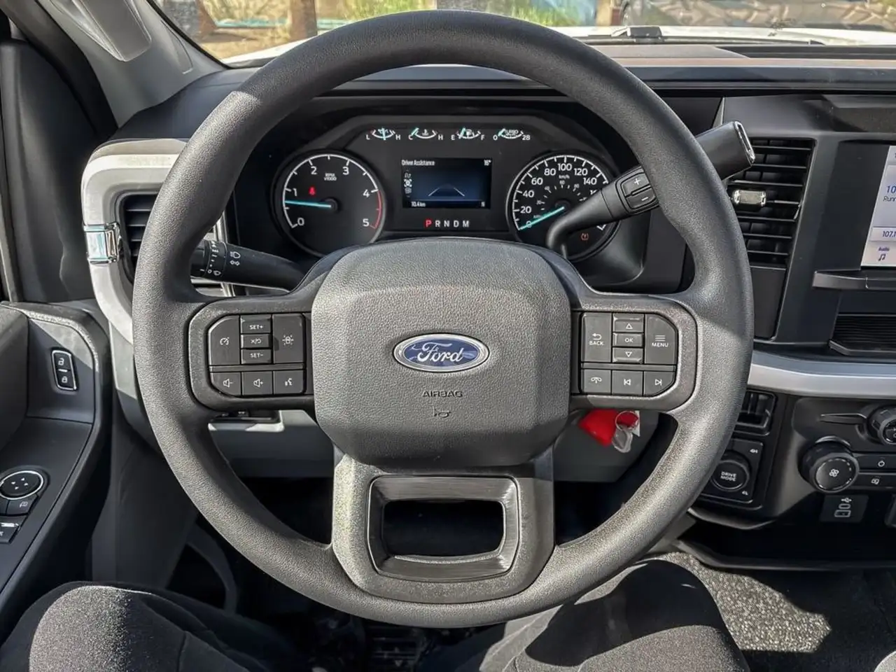 Ford F-550 Super Duty снимка Ford F-550 Super Duty