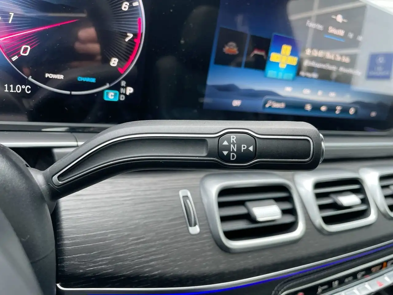 Mercedes-Benz GLE снимка Mercedes-Benz GLE