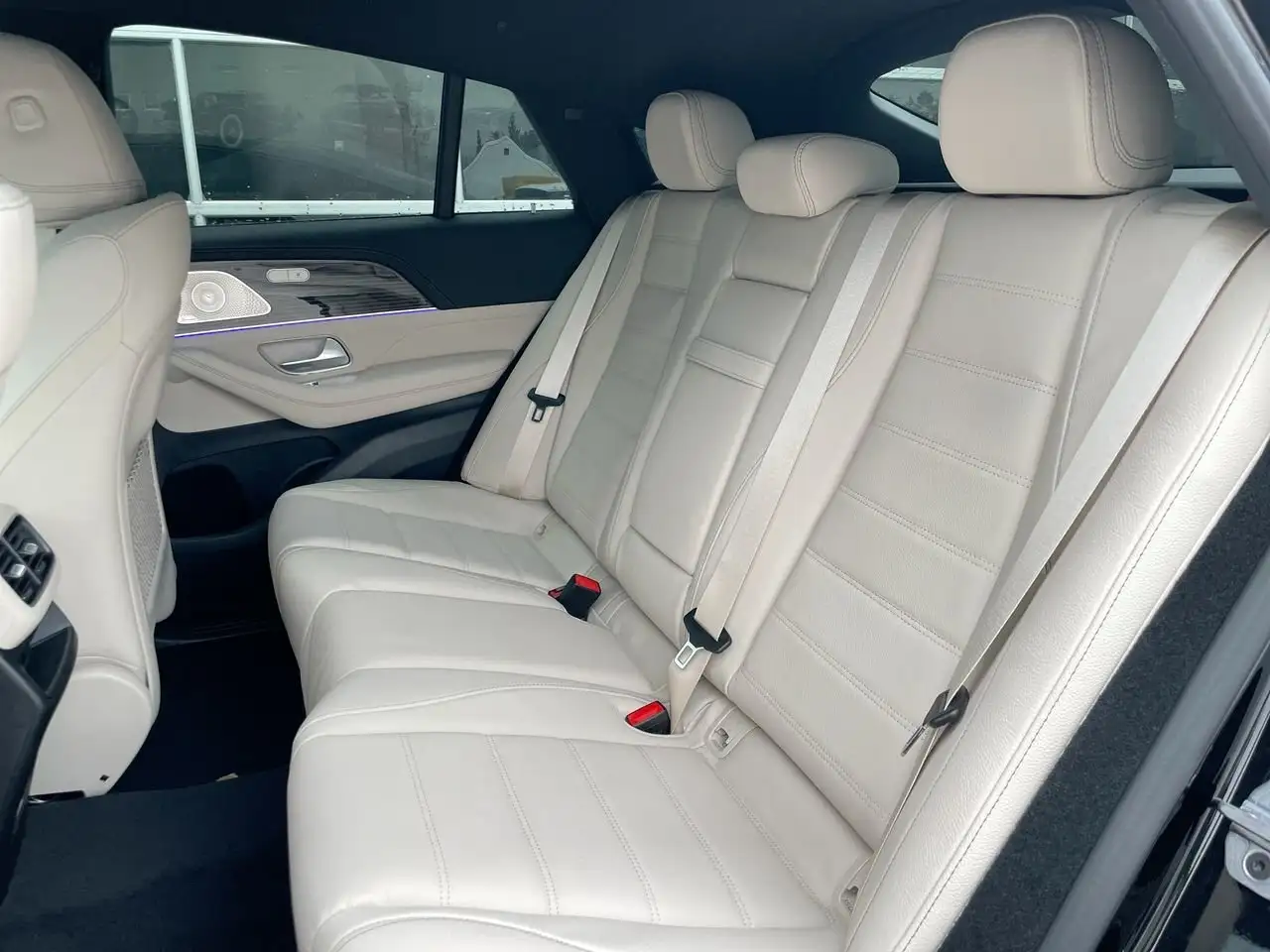Mercedes-Benz GLE снимка Mercedes-Benz GLE