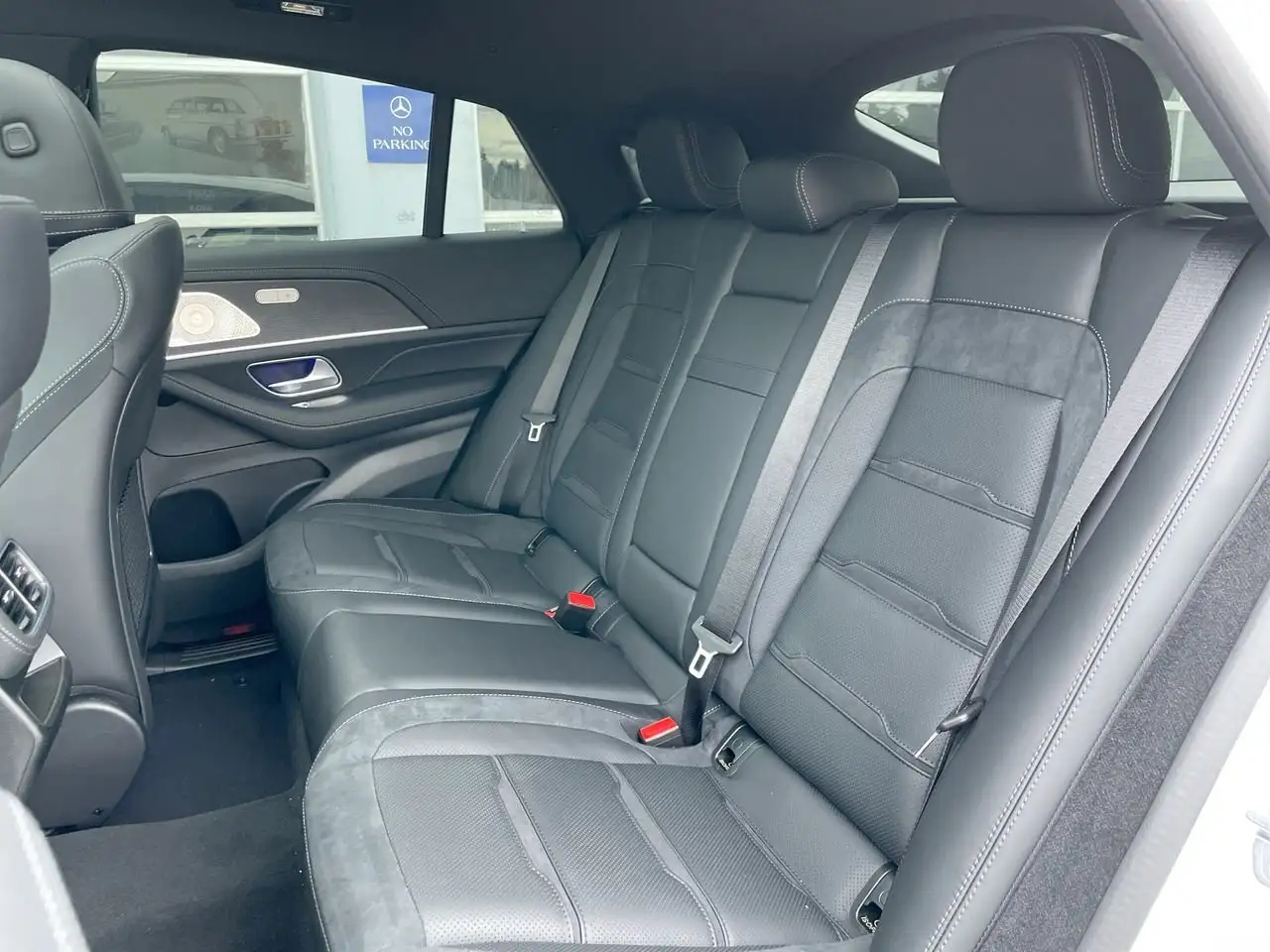 Mercedes-Benz GLE снимка Mercedes-Benz GLE