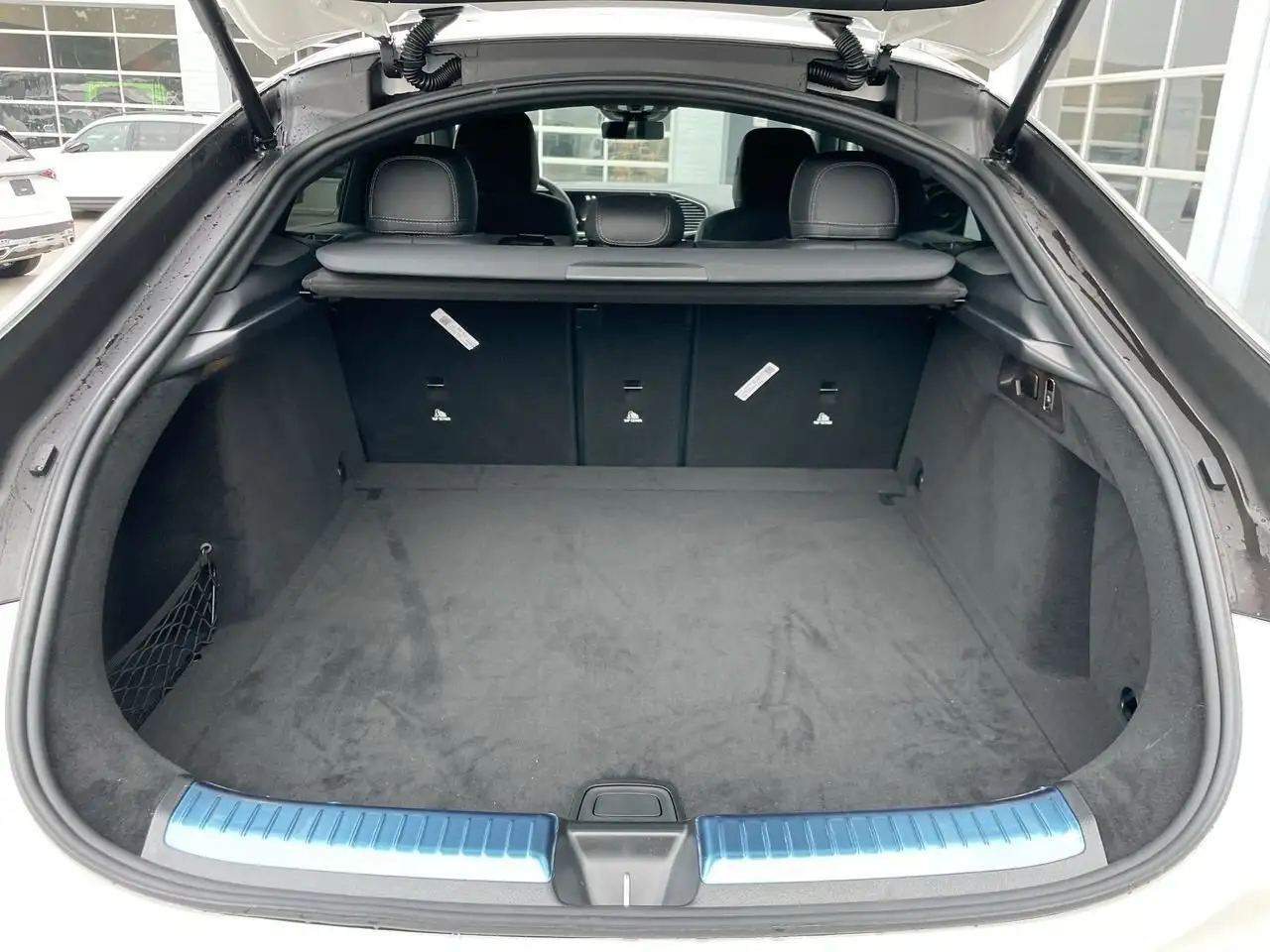 Mercedes-Benz GLE снимка Mercedes-Benz GLE