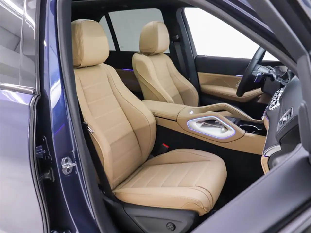 Mercedes-Benz GLE снимка Mercedes-Benz GLE