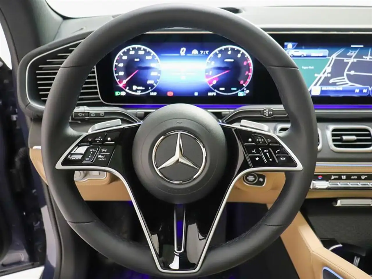 Mercedes-Benz GLE снимка Mercedes-Benz GLE