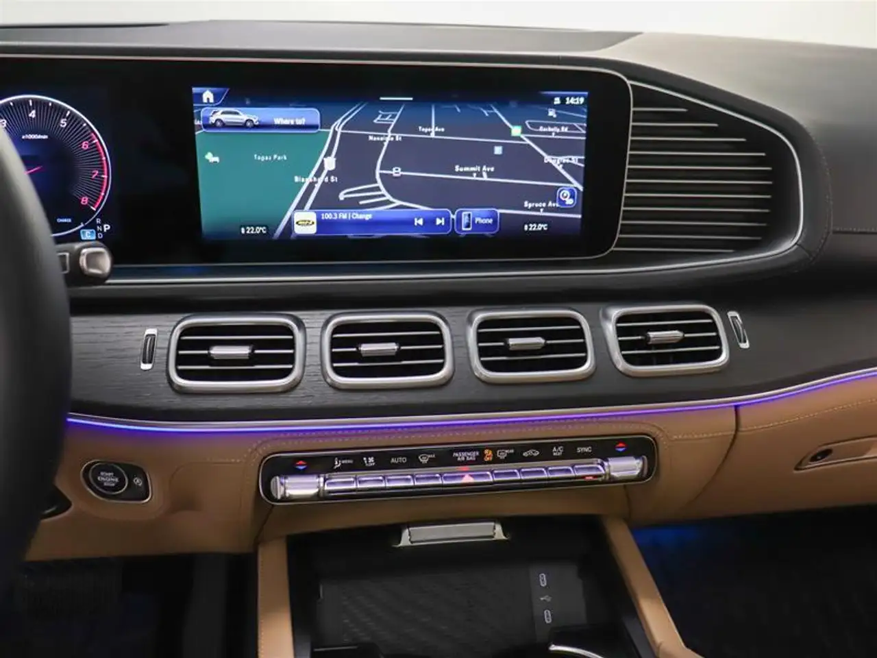 Mercedes-Benz GLE снимка Mercedes-Benz GLE