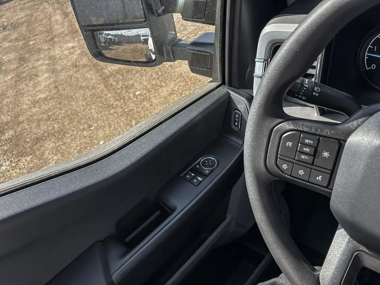 Ford F-550 Super Duty снимка Ford F-550 Super Duty