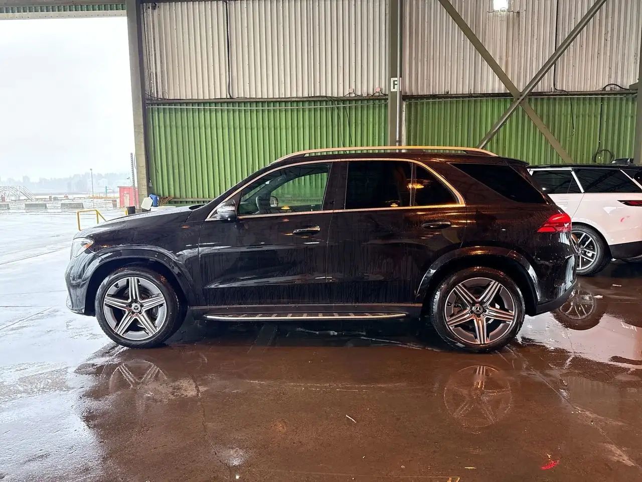 Mercedes-Benz GLE снимка Mercedes-Benz GLE