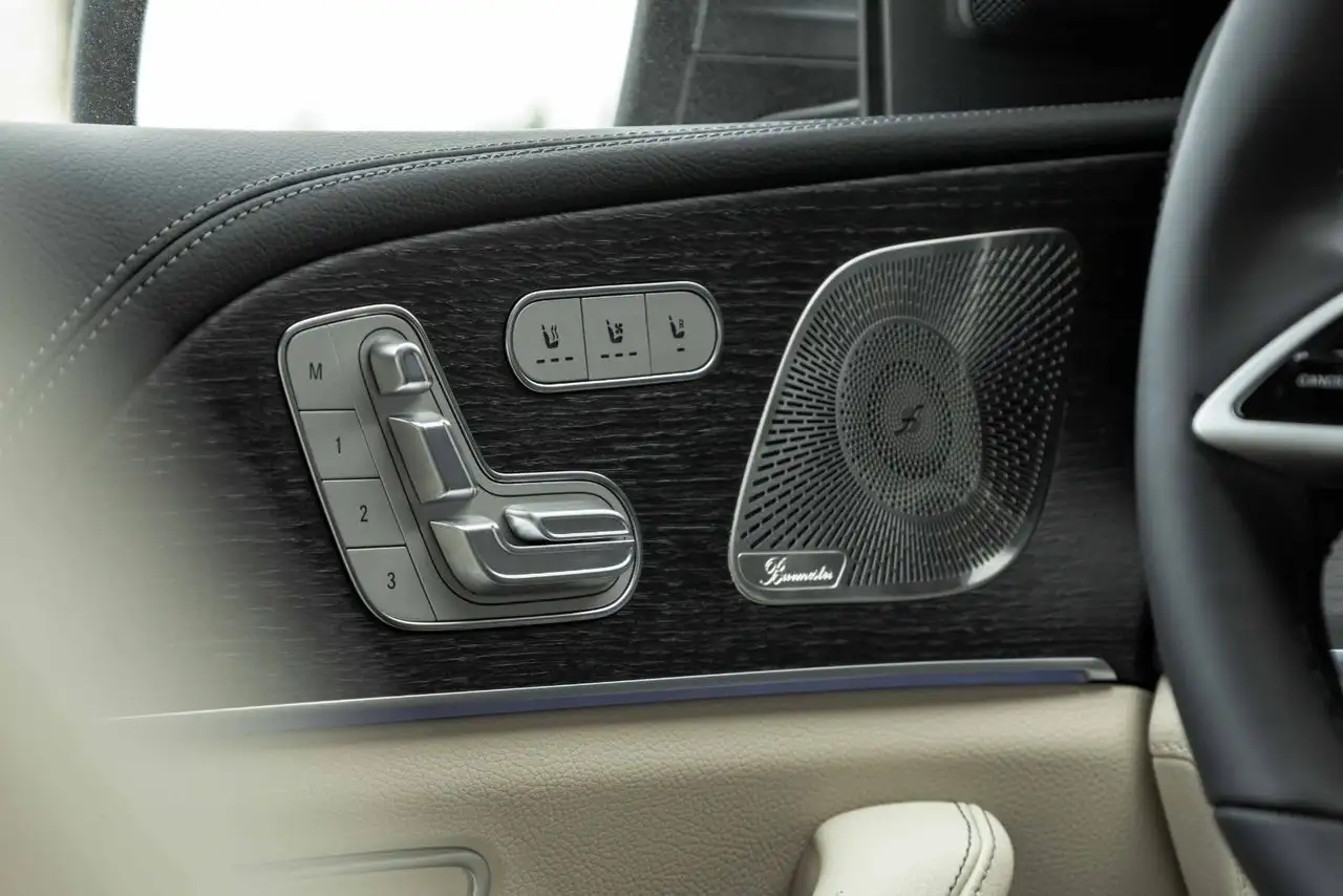 Mercedes-Benz GLE снимка Mercedes-Benz GLE