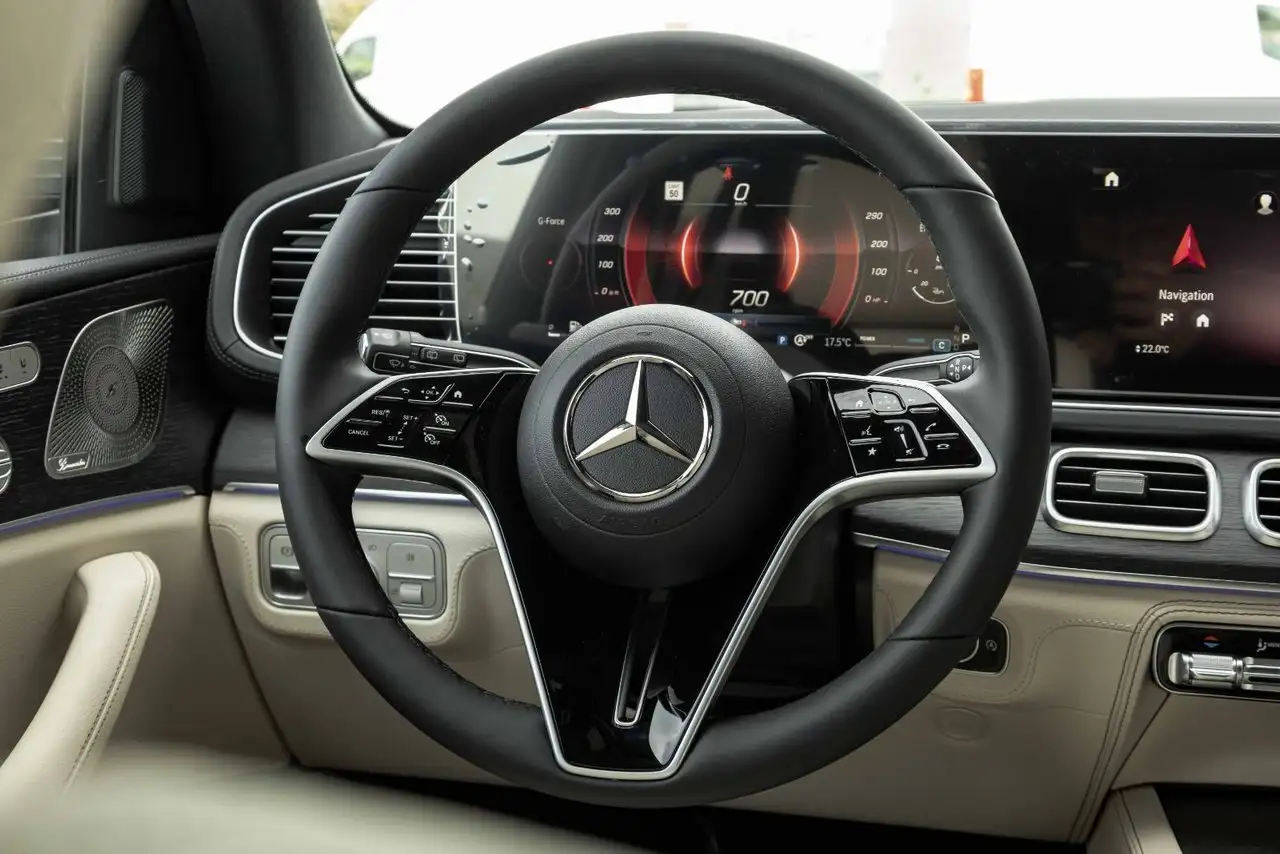 Mercedes-Benz GLE снимка Mercedes-Benz GLE