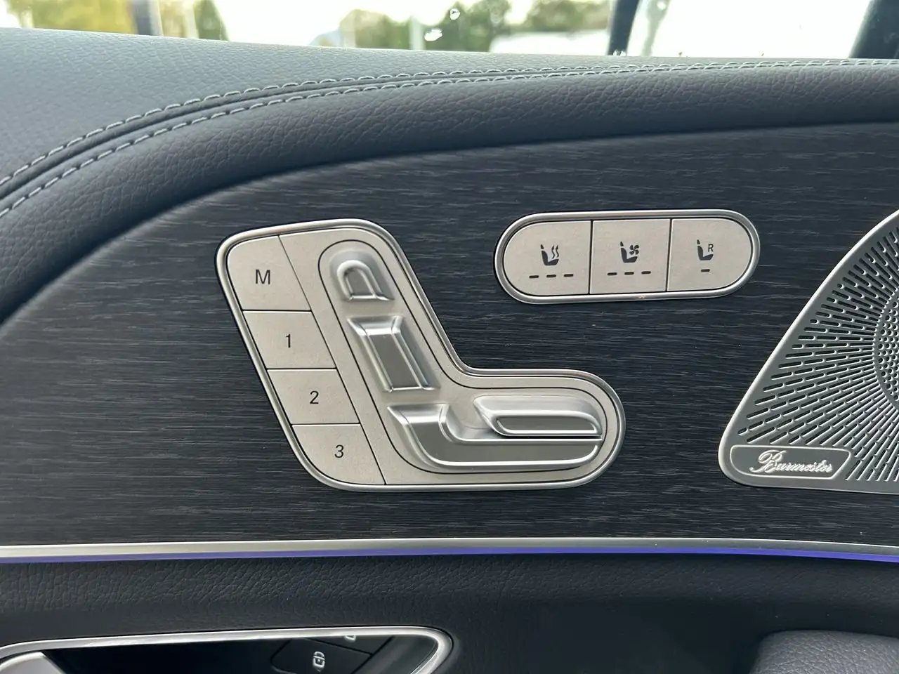 Mercedes-Benz GLE photo Mercedes-Benz GLE