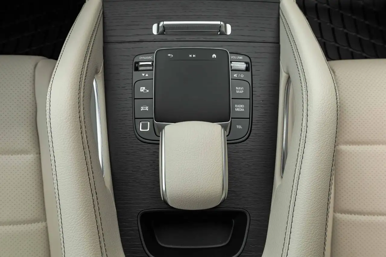 Mercedes-Benz GLE снимка Mercedes-Benz GLE