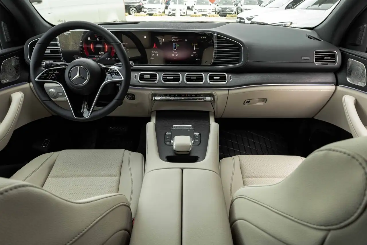 Mercedes-Benz GLE снимка Mercedes-Benz GLE