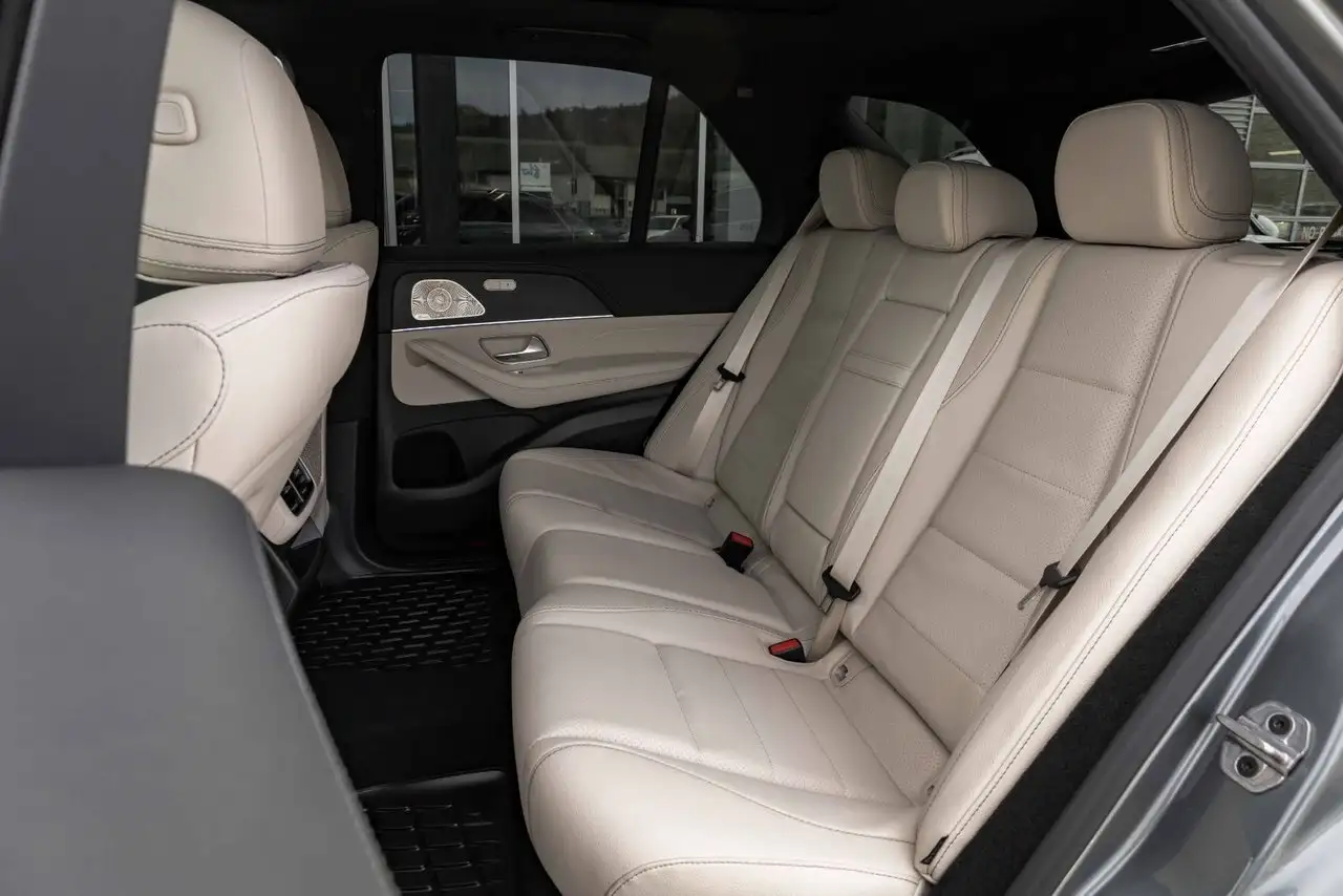 Mercedes-Benz GLE снимка Mercedes-Benz GLE