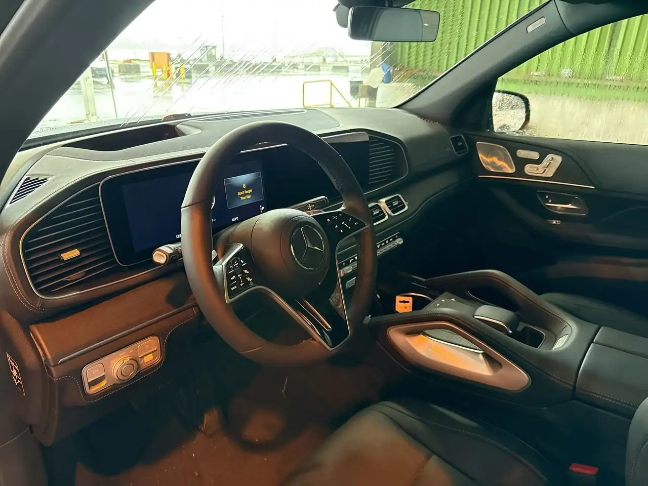 Mercedes-Benz GLE снимка Mercedes-Benz GLE