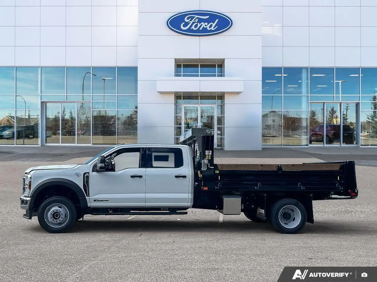 Ford F 550 снимка Ford F 550
