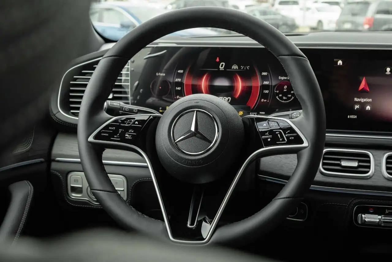 Mercedes-Benz GLE снимка Mercedes-Benz GLE