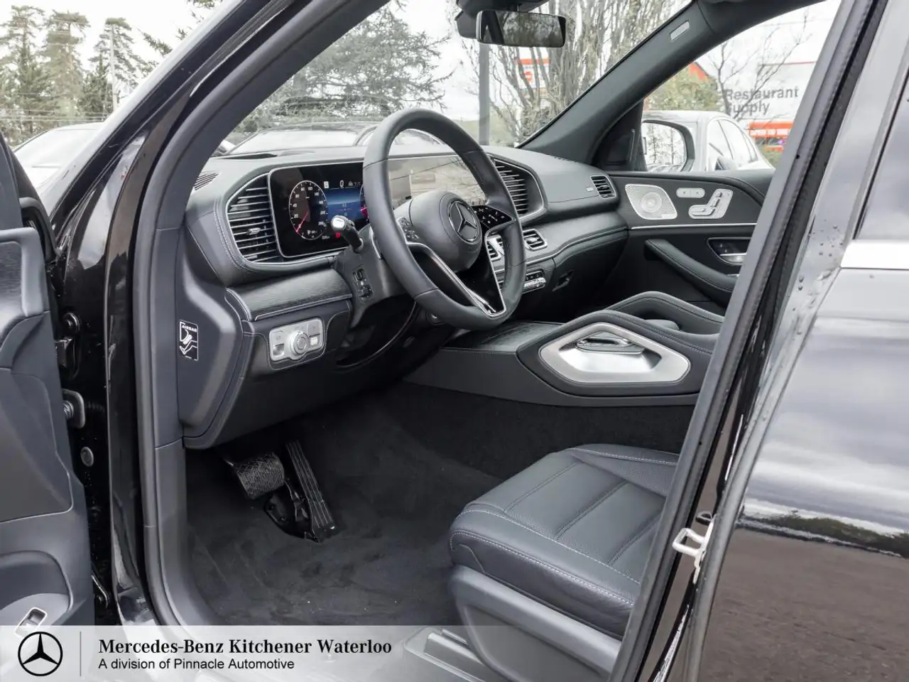 Mercedes-Benz GLE снимка Mercedes-Benz GLE
