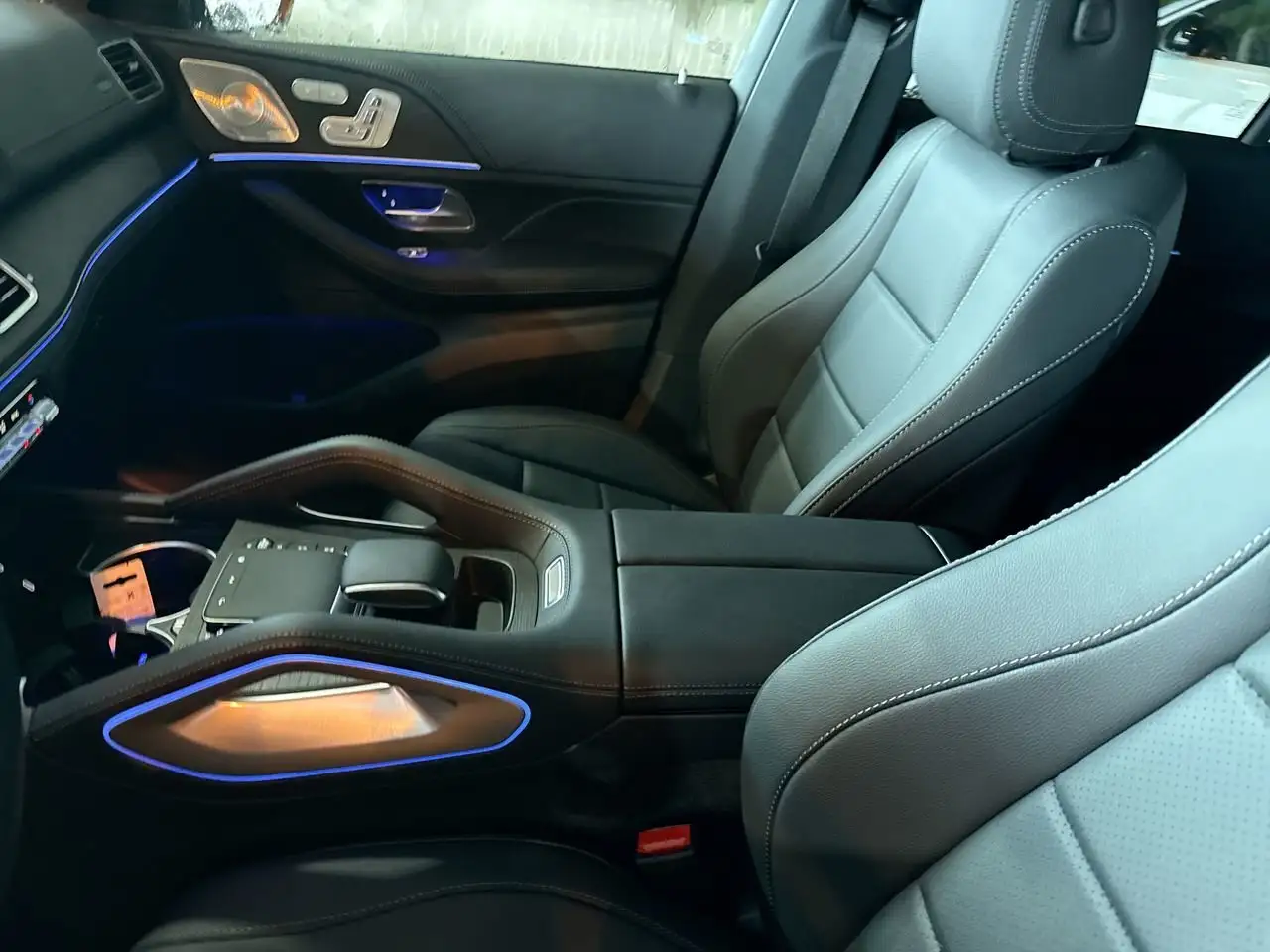 Mercedes-Benz GLE снимка Mercedes-Benz GLE