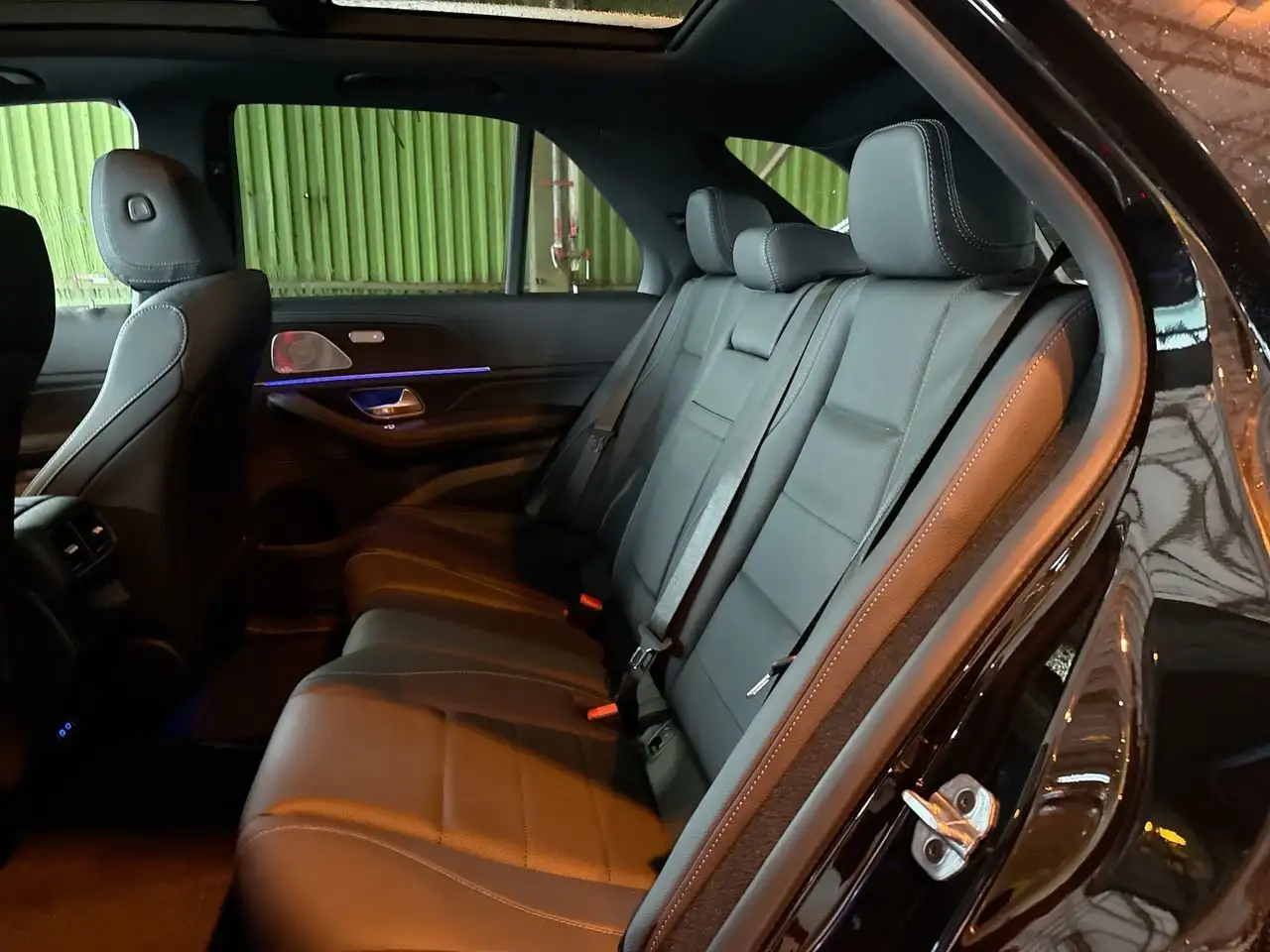 Mercedes-Benz GLE снимка Mercedes-Benz GLE