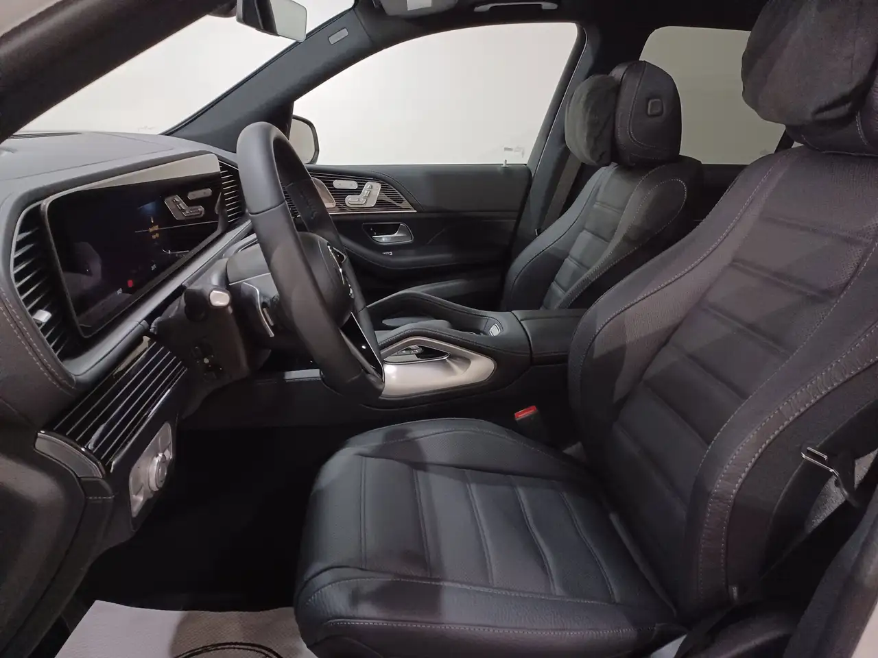 Mercedes-Benz GLE снимка Mercedes-Benz GLE