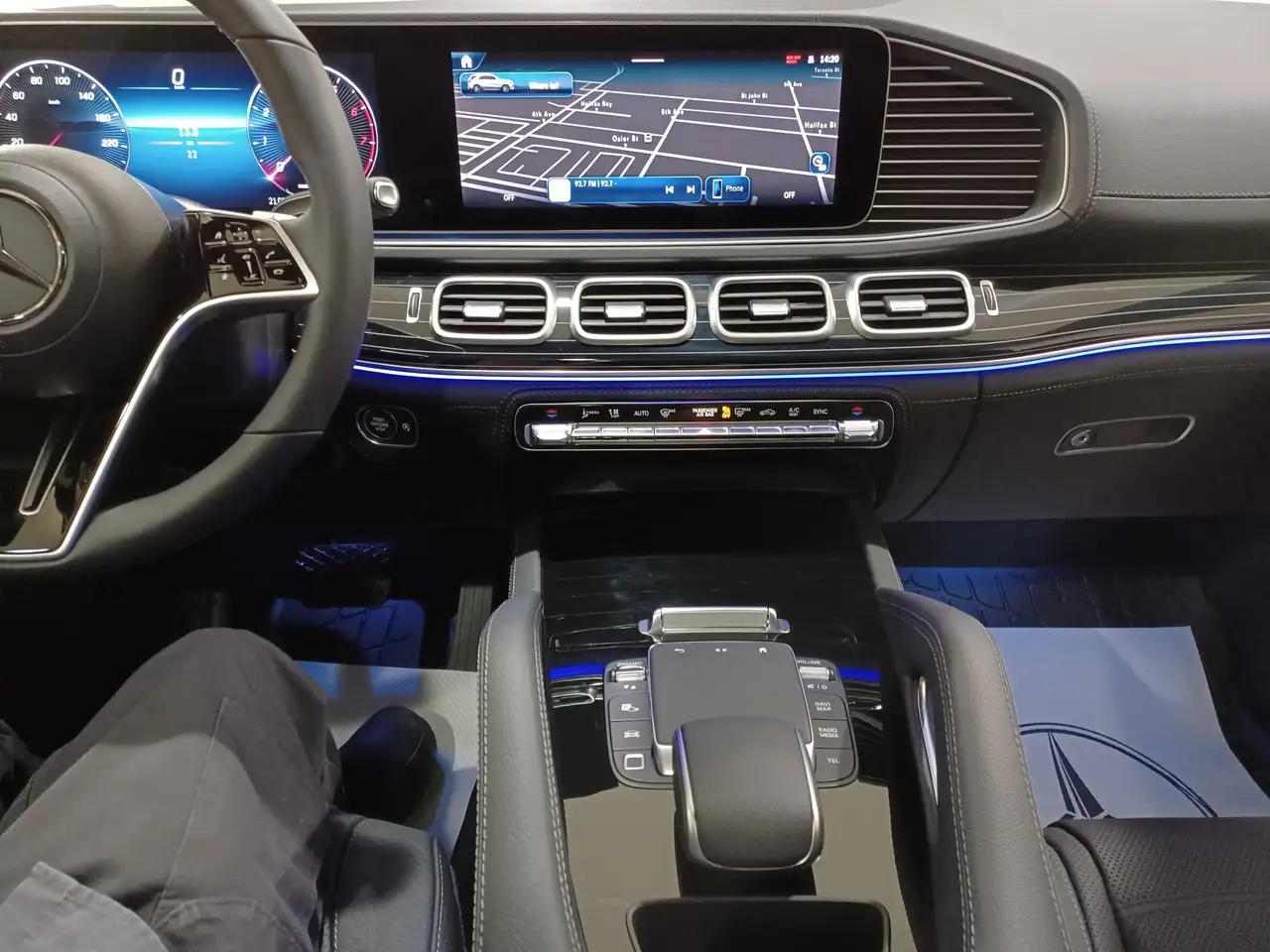 Mercedes-Benz GLE снимка Mercedes-Benz GLE