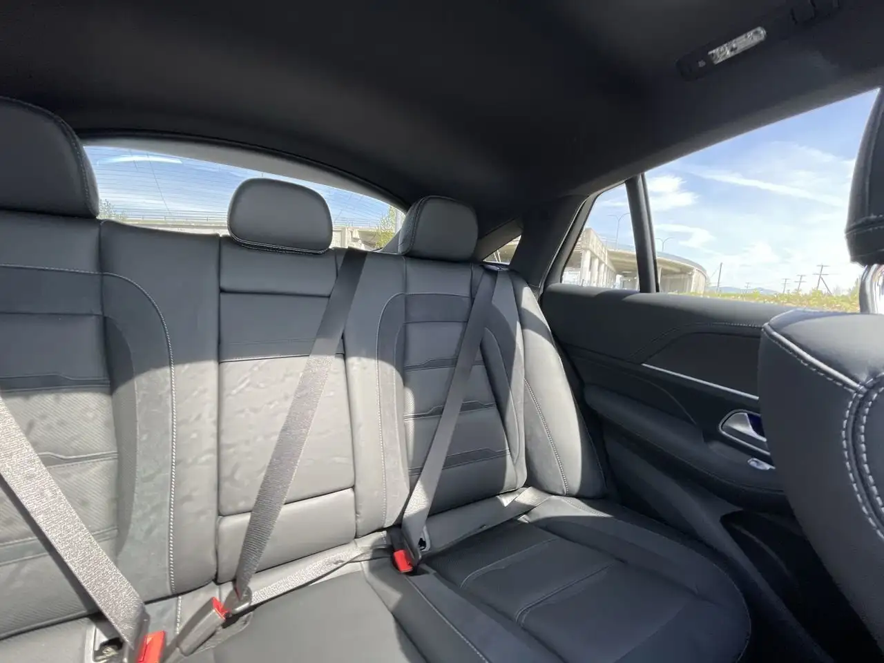Mercedes-Benz GLE снимка Mercedes-Benz GLE