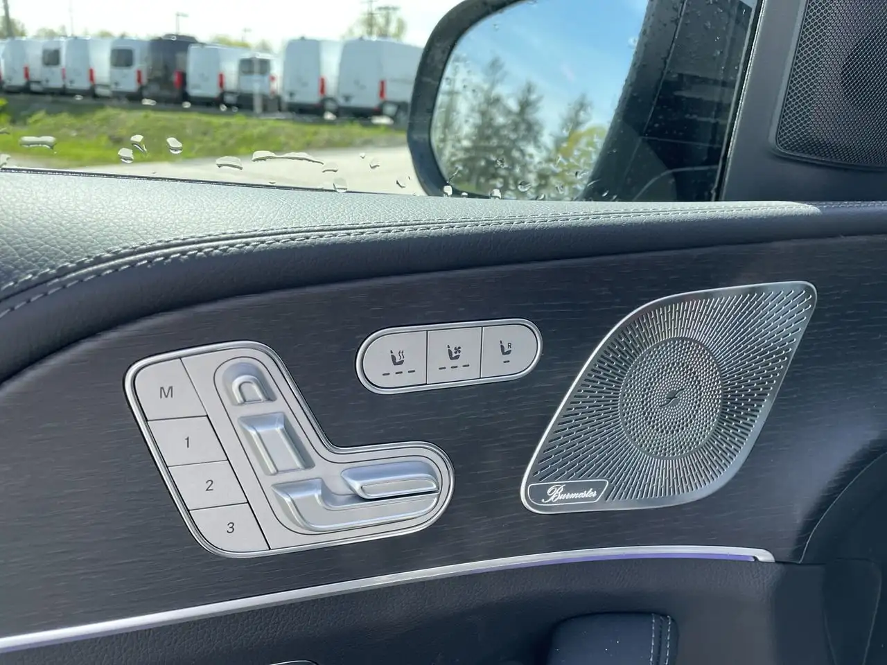 Mercedes-Benz GLE снимка Mercedes-Benz GLE