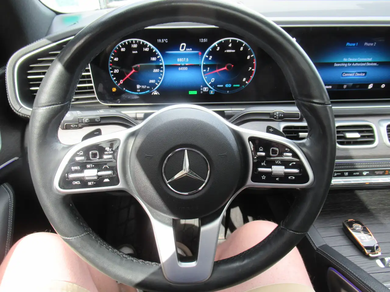 Mercedes-Benz GLE снимка Mercedes-Benz GLE